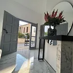 Royal Goddess Guest House, Walled