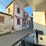 Royal Goddess Guest House, Walled 4* Фамагуста