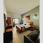Royal Goddess Guest House, Walled 4* Фамагуста
