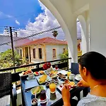 Royal Goddess Guest House, Walled Отель типа 