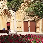 Royal Goddess Guest House, Walled 4*