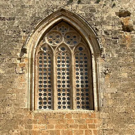 Royal Goddess Guest House, Walled Bed and Breakfast