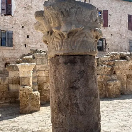 Bed and Breakfast Royal Goddess Guest House, Walled