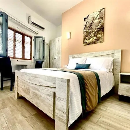 Royal Goddess Guest House, Walled Bed & Breakfast Famagusta (Northern Cyprus)