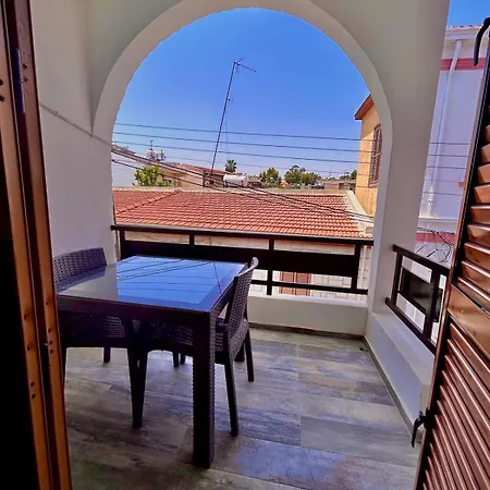 Royal Goddess Guest House, Walled