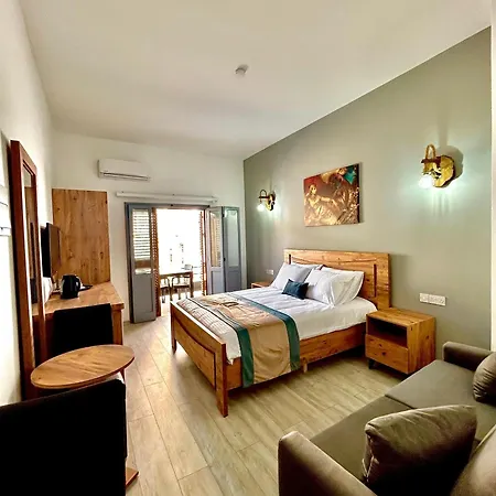 Bed and breakfast Royal Goddess Guest House, Walled
