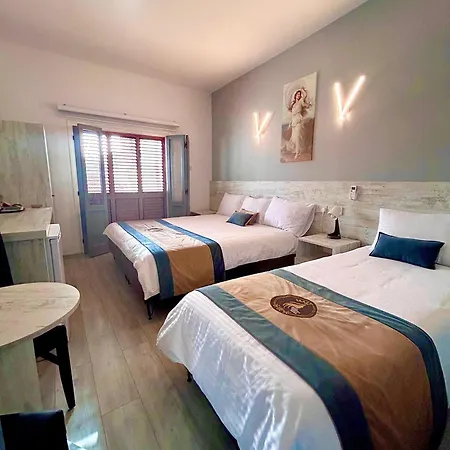 Royal Goddess Guest House, Walled