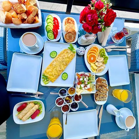 Royal Goddess Guest House, Walled Bed & Breakfast