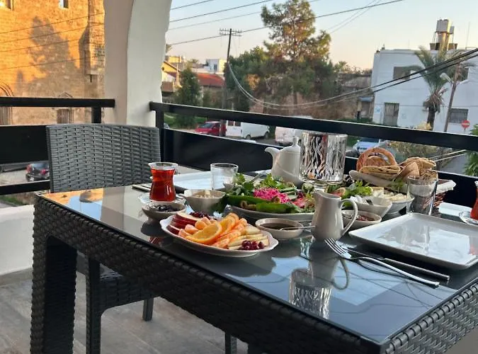 Royal Goddess Guest House, Walled B&B