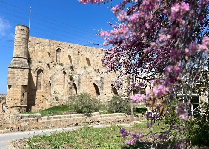 Royal Goddess Guest House, Walled Bed and breakfast 4*