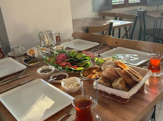 Royal Goddess Guest House, Walled Bed and breakfast 4*