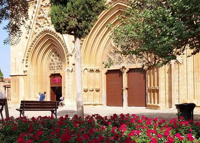 Royal Goddess Guest House, Walled 4*