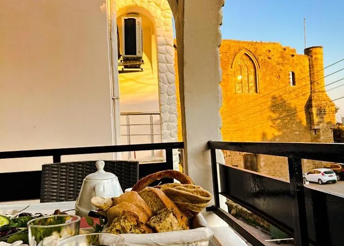 Royal Goddess Guest House, Walled Bed and breakfast Famagusta (Northern Cyprus)