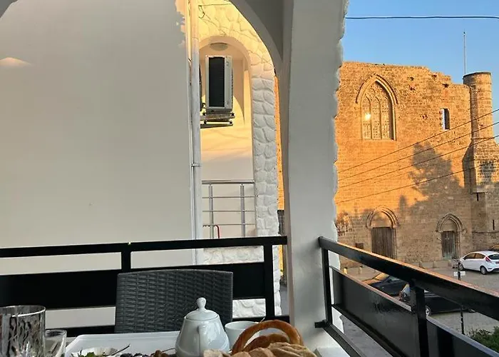 B&B Royal Goddess Guest House, Walled 4*